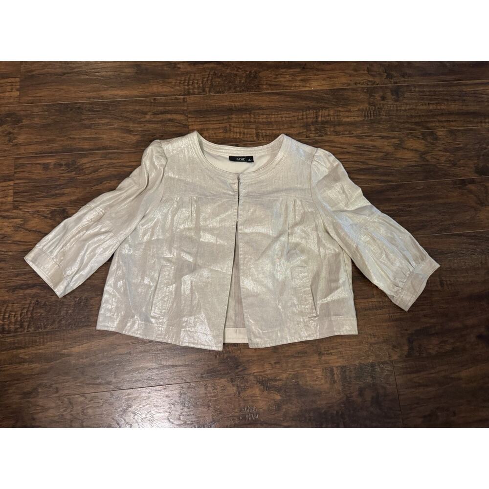 a.n.a A New Approach Women's Size M Cropped Cream Metallic Jacket